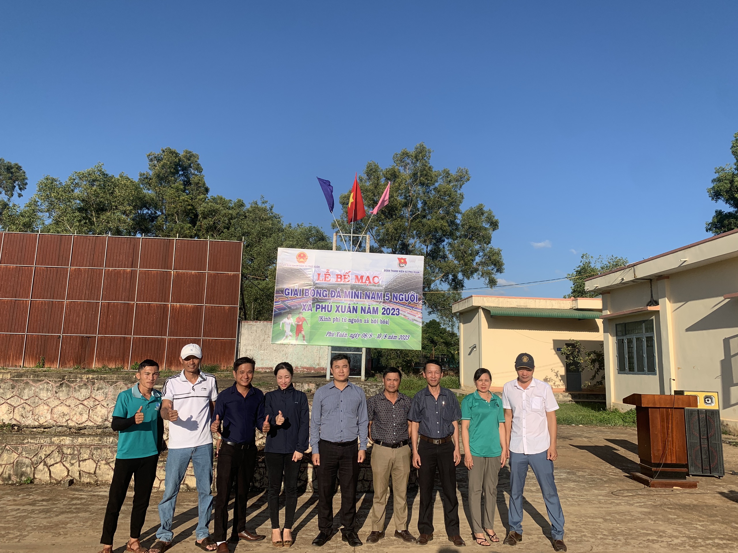 BAN TO CHƯC
